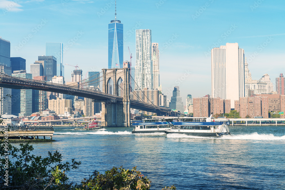 Fototapeta premium The Brooklyn Bridge, New York City