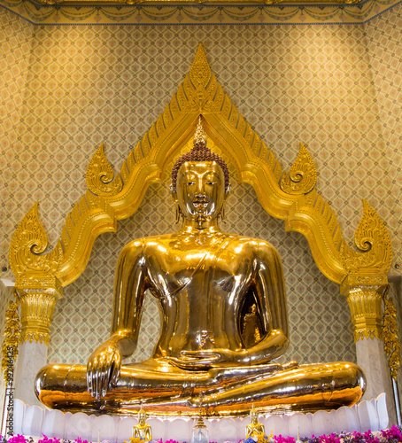 Golden Buddha,Wat Trimit, Bangkok, Thailand. Famous for its giga