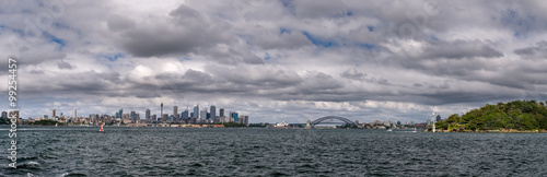 Skyline von Sydney vom Wasser aus