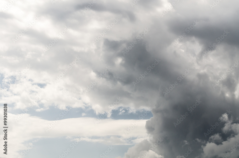 Obraz premium Dark storm clouds background