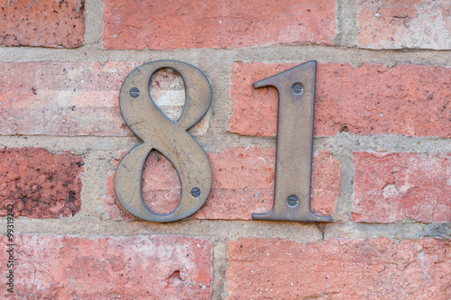 Obraz na płótnie House number 81 sign