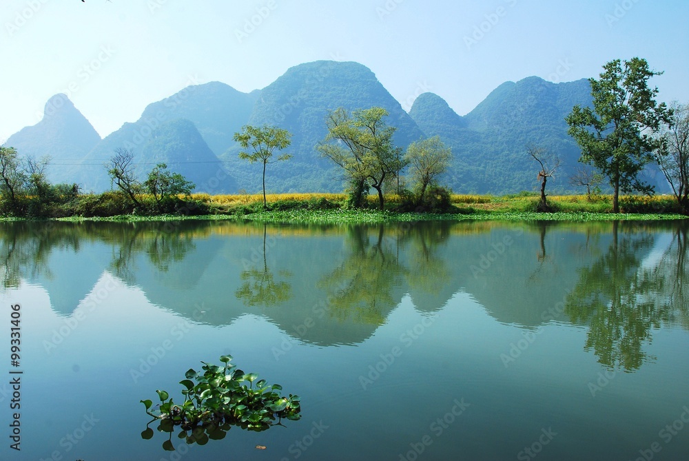 Fototapeta premium Karst landscape of Guilin,China