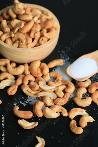 cashew nuts with salt