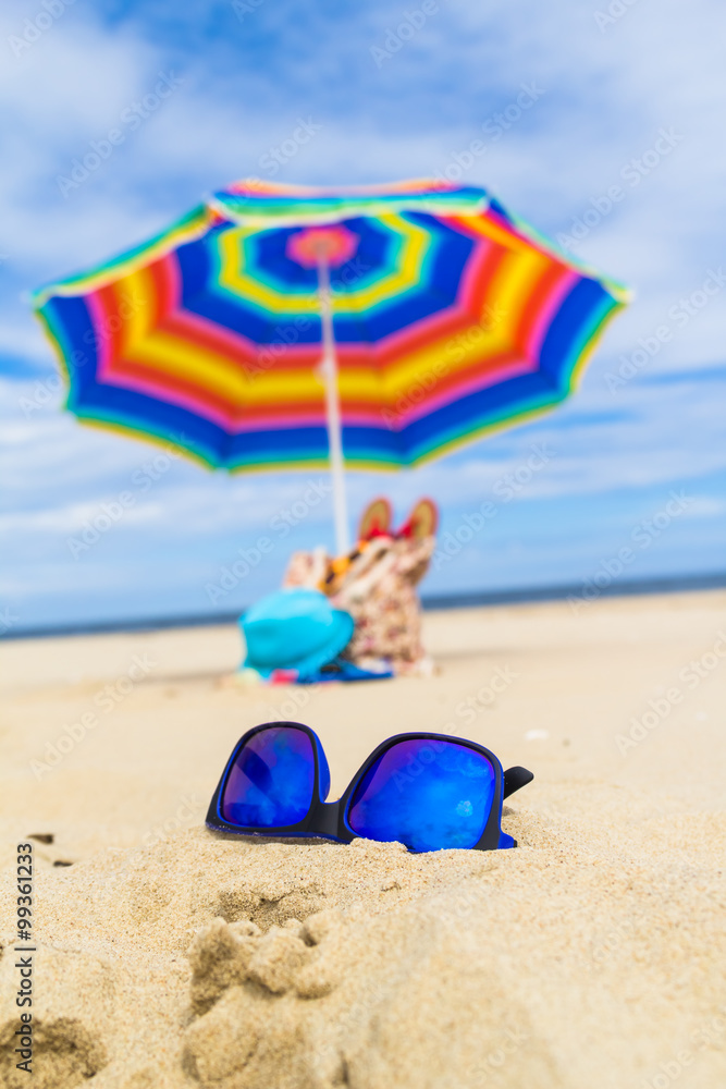 Blue sunglasses umbrella background Blue sunglasses umbrella background