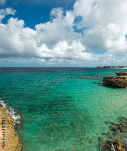 Barnes Bay, Anguilla Island, English West Indies © forcdan