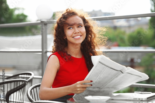 Portrait of young pretty wo...