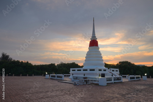 Canvas Print White Pagoda