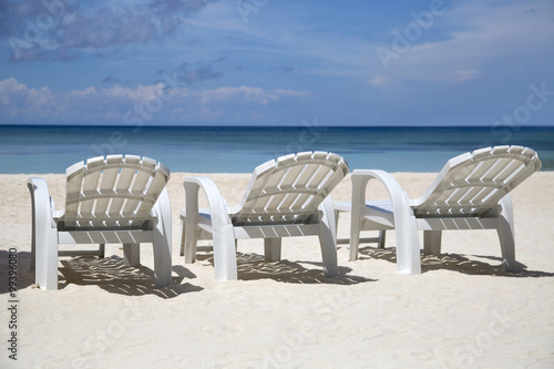 Beach chair © Blue Jean Images