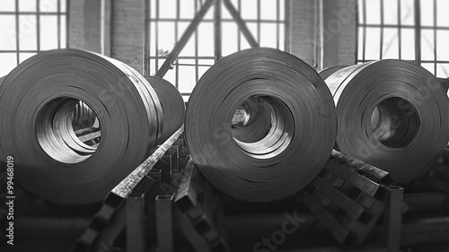 Obraz na płótnie Rolls of steel sheet in a plant w salonie