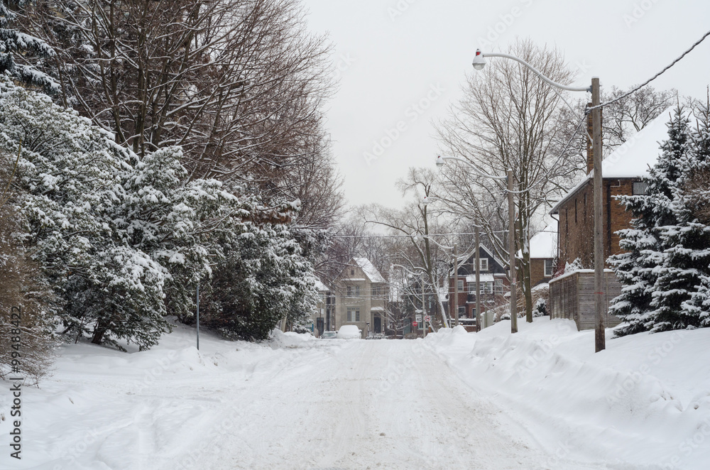 Naklejka premium Zimowa ulica