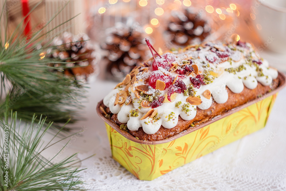 Naklejka premium Traditional Christmas cake