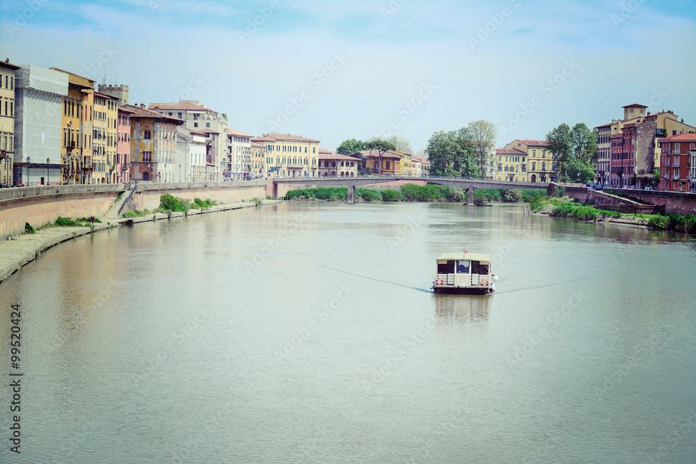 boat in Arno river