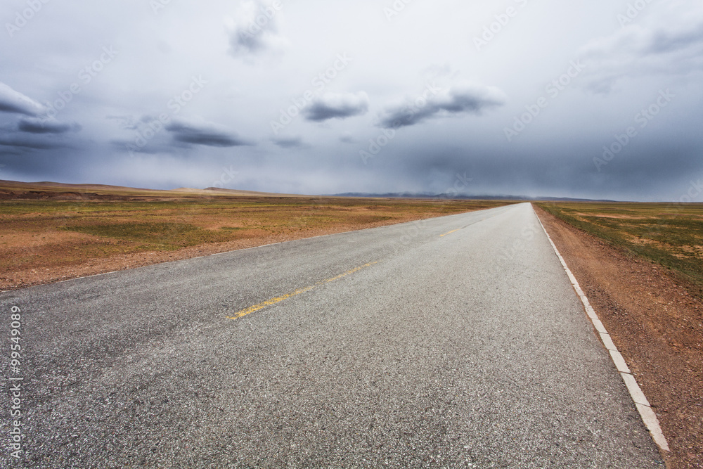 Fototapeta premium Road going through the mountains, Tibet Province