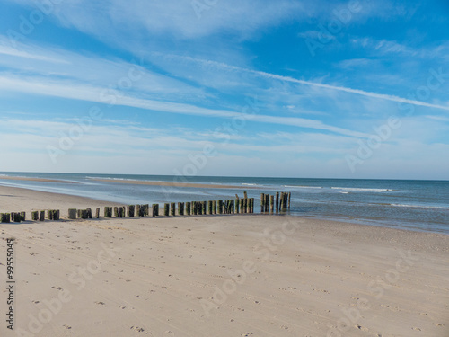 Nordseestrand in den Niederlanden © pixs:sell