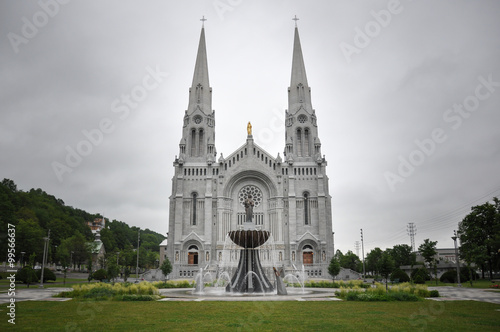 Fotografie Ste Anne de Beaupre Basilica, near Quebec, Canada