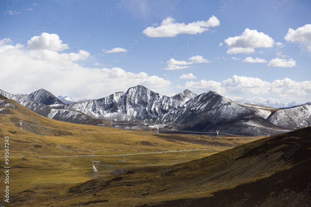 Tanggula mountains in Tibet, China