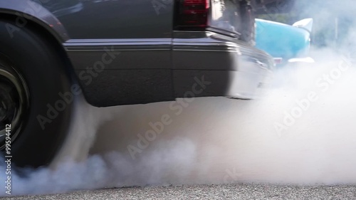 Muscle Car Drag Racing doing a burnout with audio