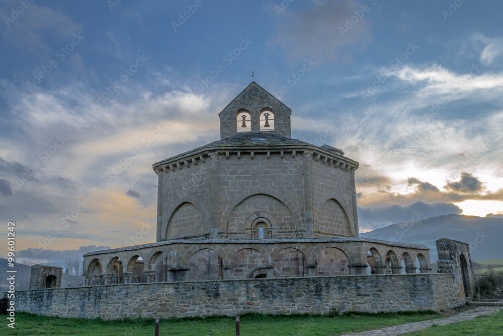 Obraz premium Eunate at sunrise