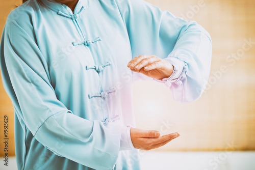 Εκτύπωση καμβά Woman doing qi gong tai chi exercise