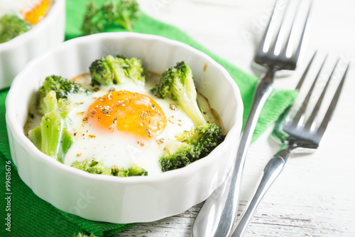 Scrambled eggs with broccoli