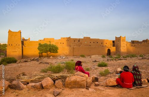 Maroko desert ksar photo