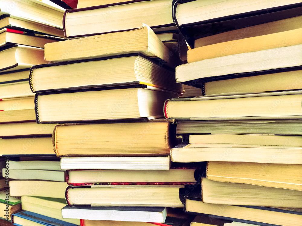 Obraz premium Piles of old books