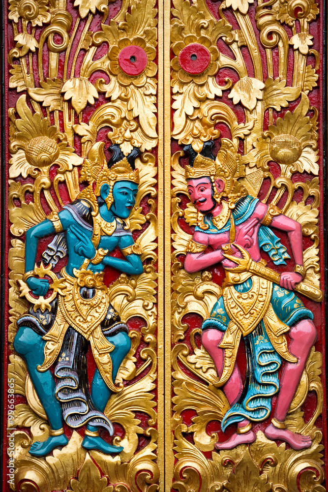 Fototapeta premium carved detail on Balinese temple door