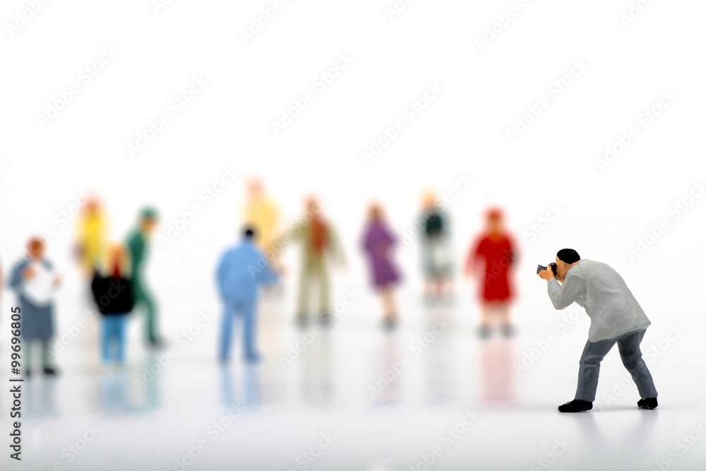 miniatura di fotografo dedito alla street photography miniatura di fotografo dedito alla street photography