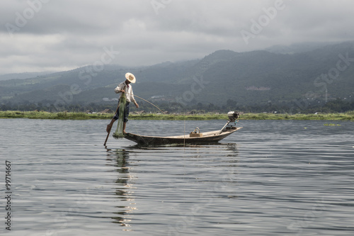 Pescador en el lago Inle