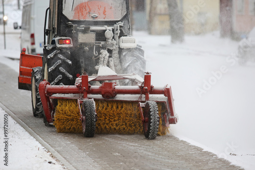 Machine for snow removal