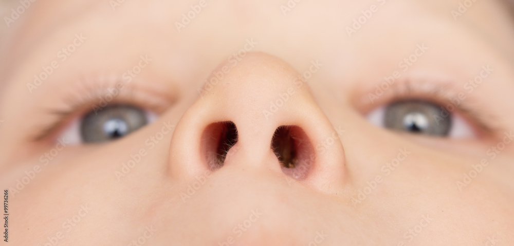 Naklejka premium nos dziecka
