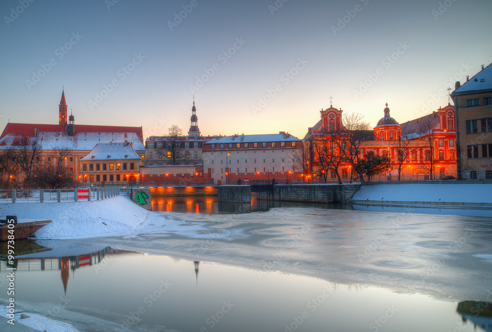 Fototapeta premium Wrocław w zimowej scenerii