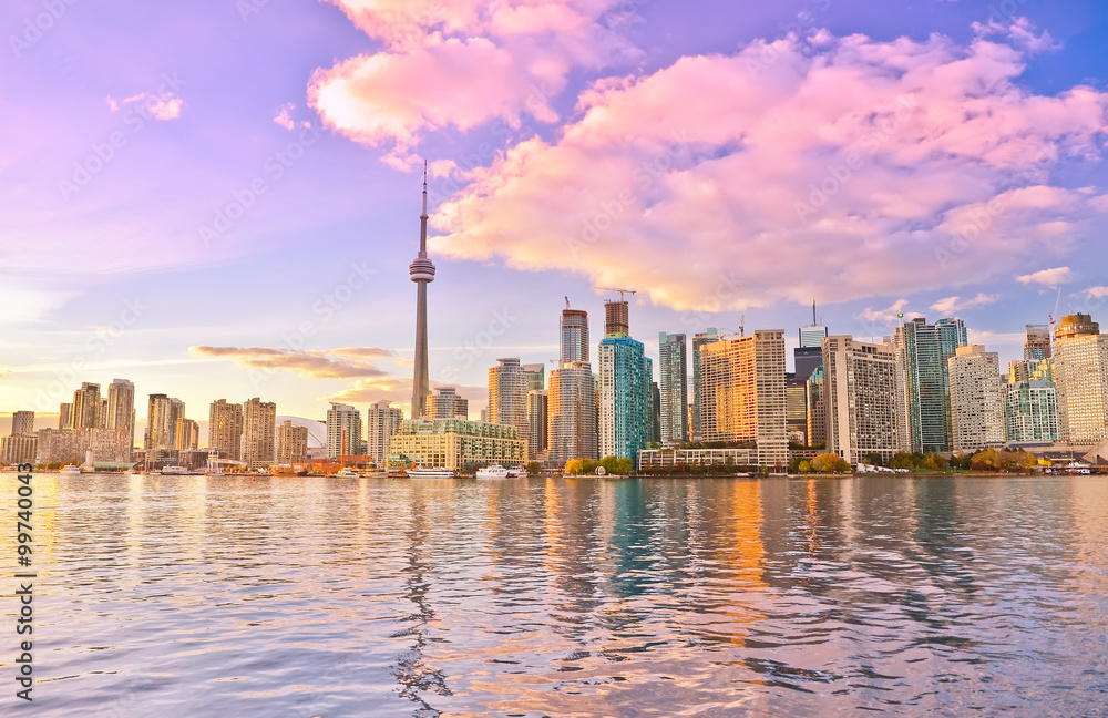 Obraz na plátně Toronto panorama za soumraku v kanadském Ontariu.