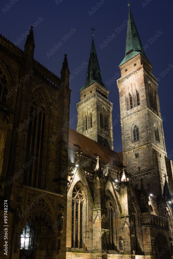 Nachtaufnahme St Sebald Kirche