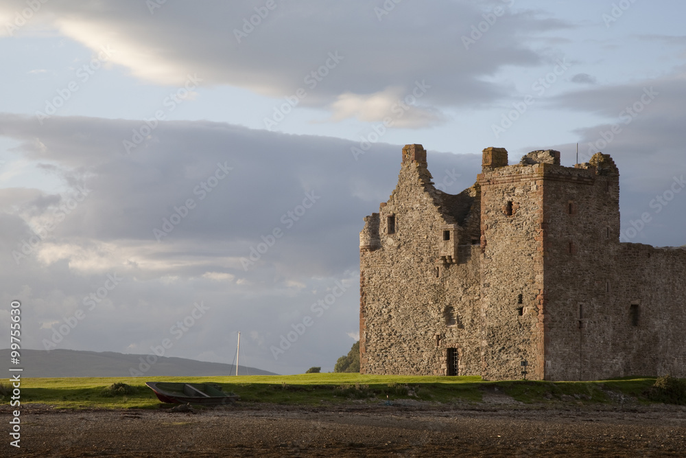 Lochranza Castle on the Isle of Arran, Scotland Lochranza Castle on the Isle of Arran, Scotland