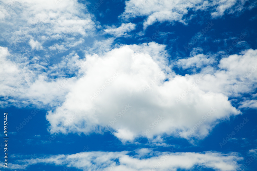 Obraz premium clouds in the blue sky