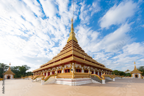 Wat Phra Maha That Kaen Nakhon