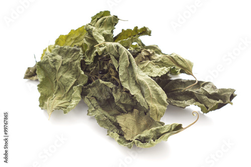 Dried Mulberry Leaves, an caffine-free tea alternative. Non sharpen