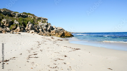 Tropical paradise beachfront in Australia in 4K