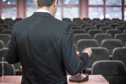 Practising speech in empty hall