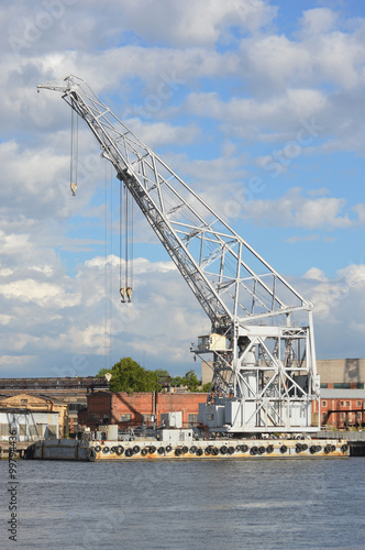 Floatingl Crane