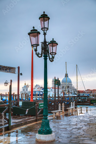 Obraz na płótnie Di Santa Maria della Salute as seen from San Marco square w salonie