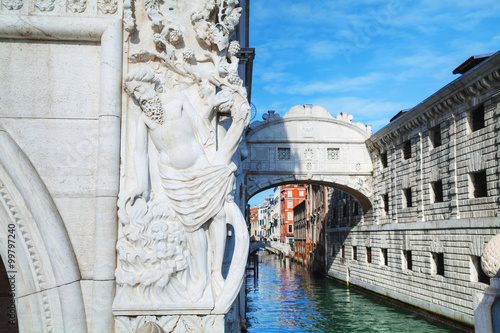 Obraz na płótnie Bridge of sighs in Venice, Italy w salonie