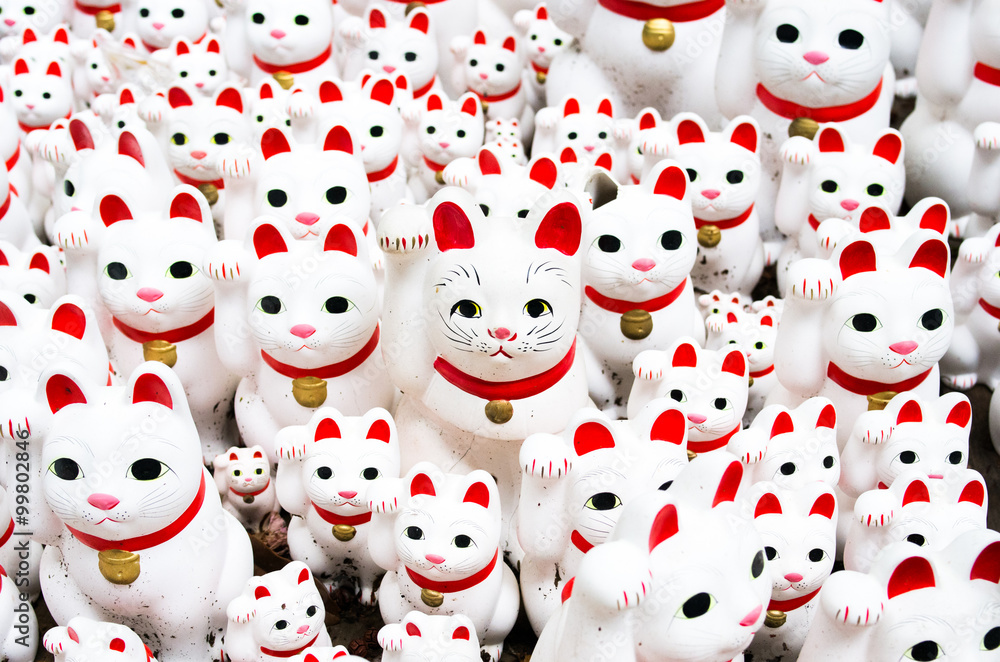 Fototapeta premium Beckoning cats at Gotokuji-temple,setagaya area,tokyo,tourism of japan