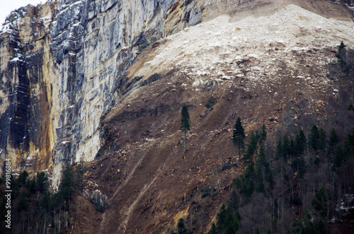 montagne du granier - éboulement de janvier 2016 photo