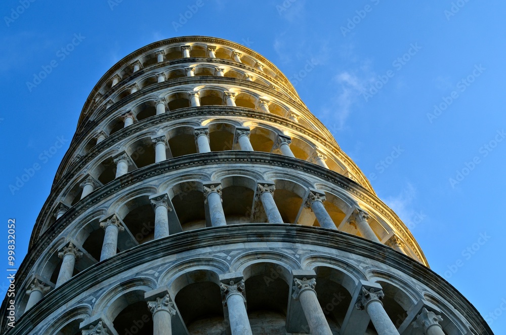 Fototapeta premium Beautiful sunset on Pisa tower