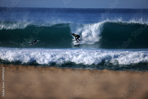 Surfer in der welle