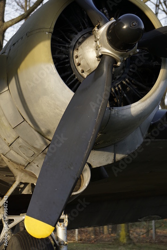 propeller plane close up