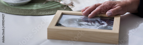Fotografie Bereaved woman yearning