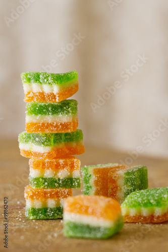 Разноцветный мармелад в сахаре